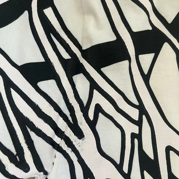 Market x The Smiley Company Men’s Basketball Change in the Sun Tee Size Large - Picture 4 of 7